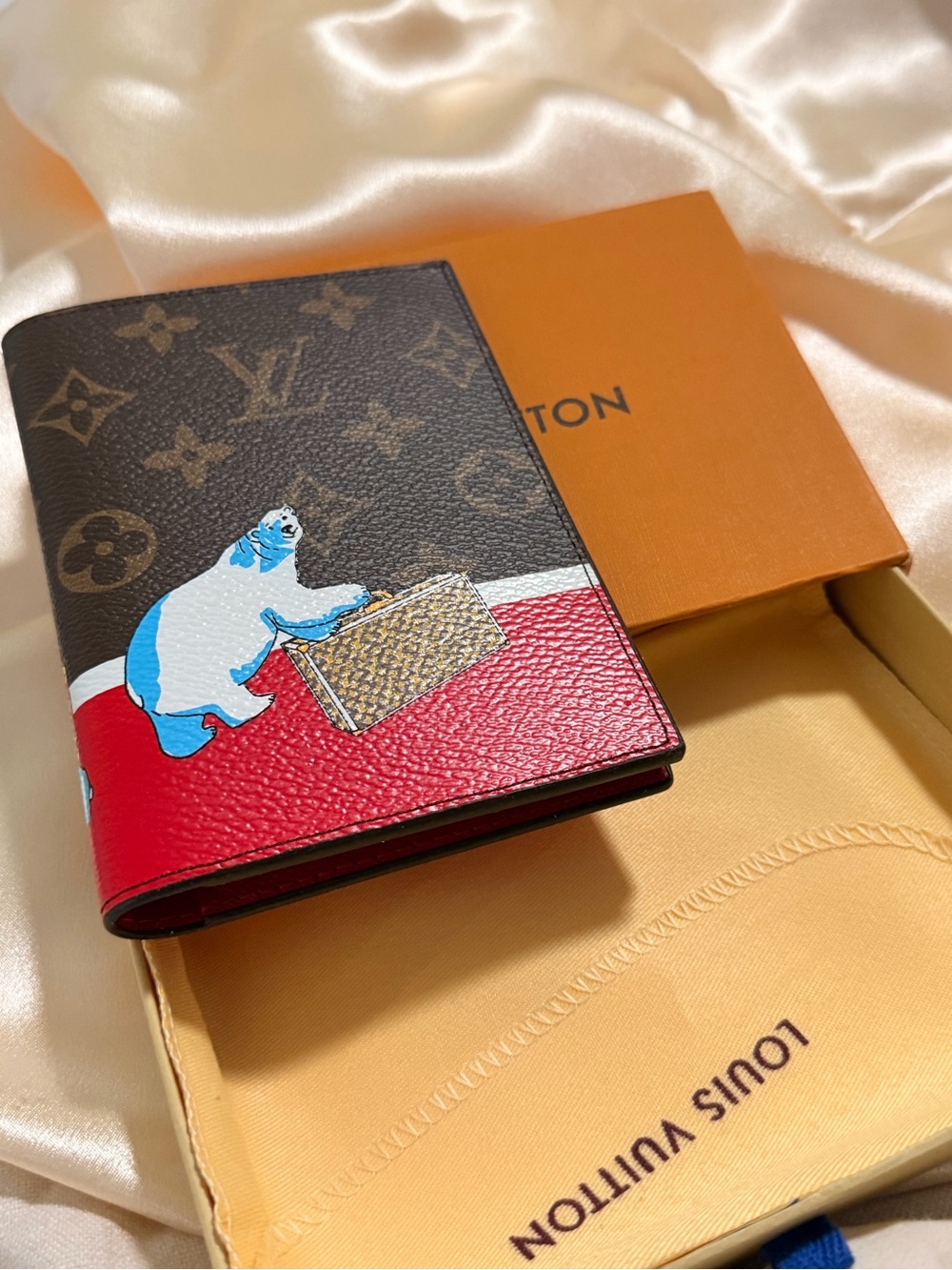 Louis Vuitton Monogram Canvas Passport Cover - Red Accent